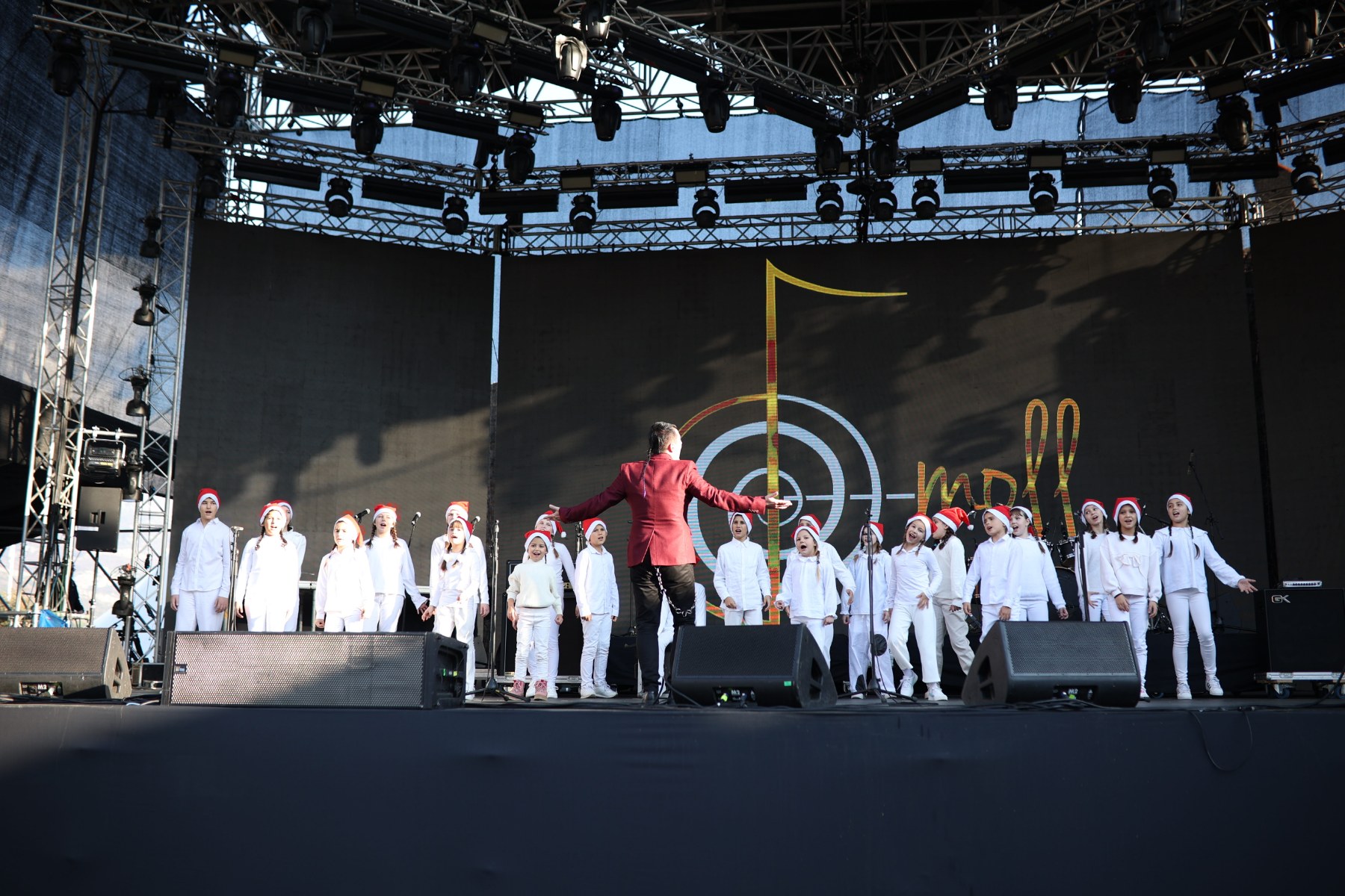 budva-activities budva-caffes budva-yacht budva-nightlife budva-restaurants