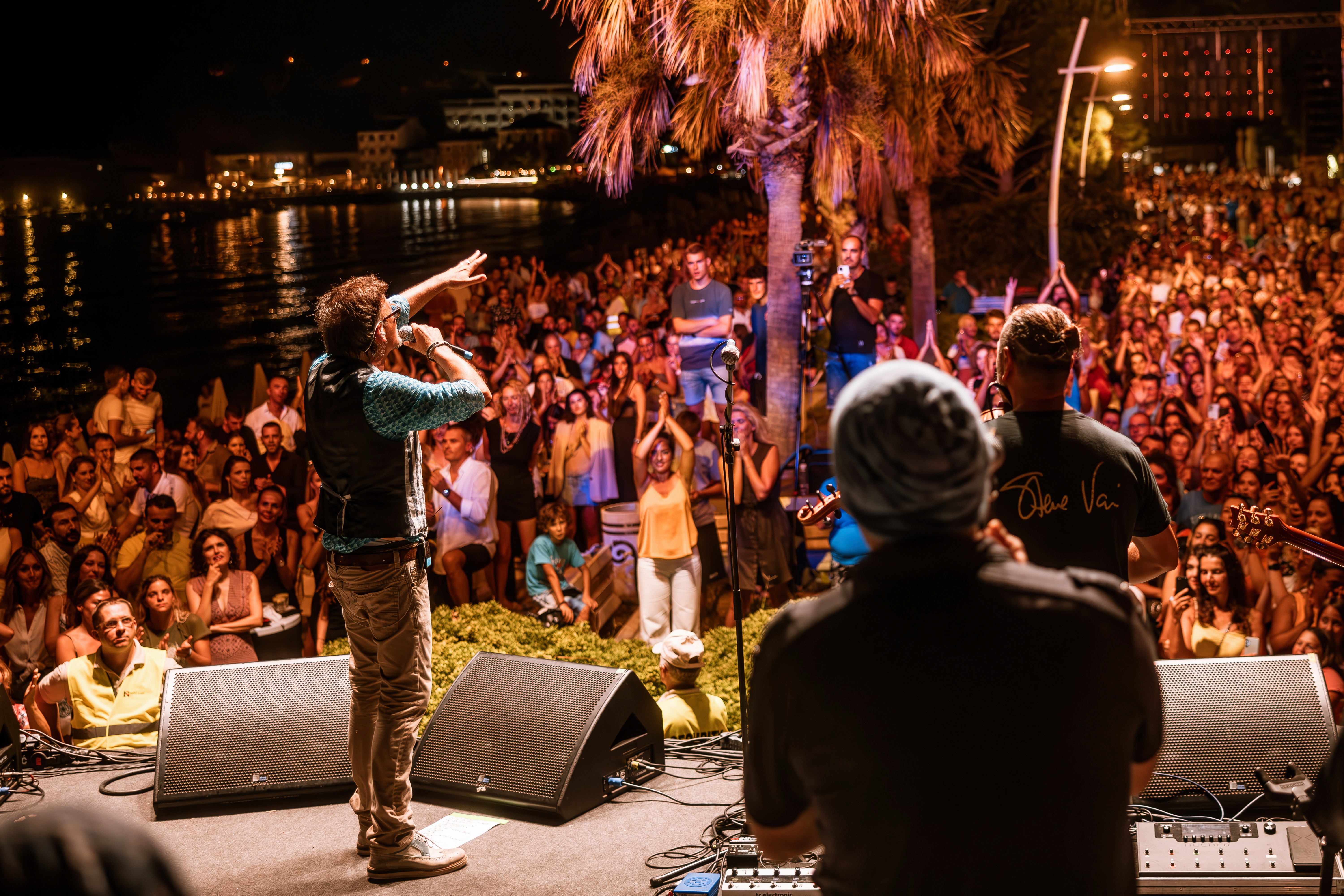 budva-apartments budva-restaurants budva-registration-fee montenegro budva-sea