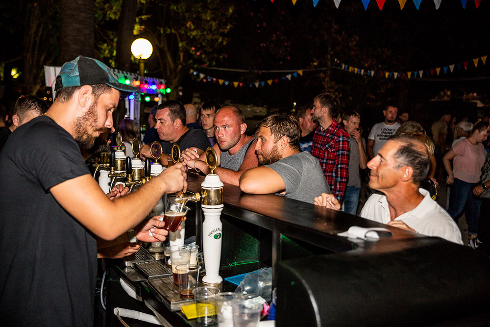budva-beach budva-beach-bar budva-old-town budva-restaurants beach