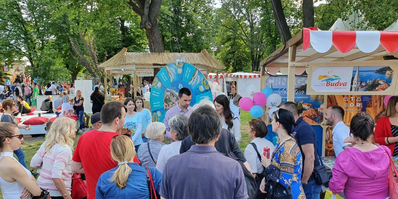 budva-hotels budva-beach-bar budva-Montenegro montenegro budva-hostels