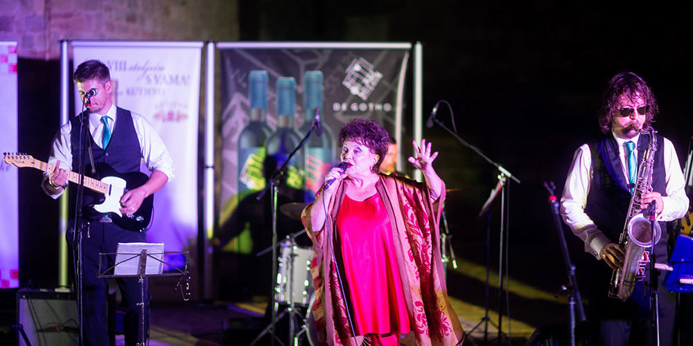 budva-hostels budva-apartments budva-beach beach budva-yacht